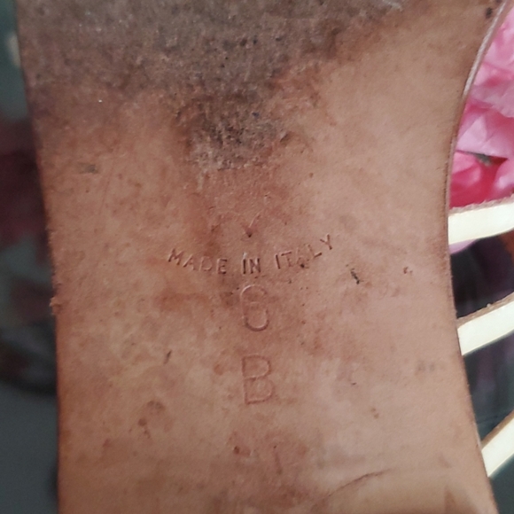 Lilly Pulitzer Sandals - Picture 5 of 8